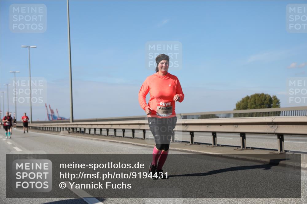 03.10.2025 - Köhlbrandbrückenlauf Yannick Fuchs http://msf.ph/oto/9194431 03.10.2025 12:19:31 Position 3 5860 meine-sportfotos.de
