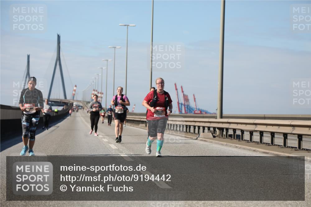 03.10.2025 - Köhlbrandbrückenlauf Yannick Fuchs http://msf.ph/oto/9194442 03.10.2025 12:19:37 Position 3  meine-sportfotos.de