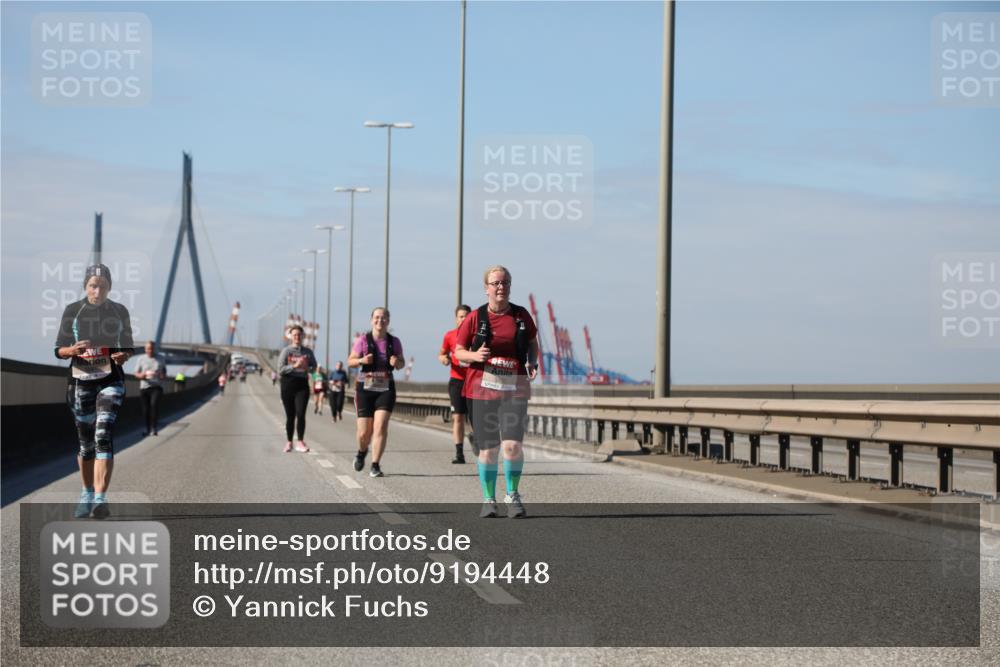 03.10.2025 - Köhlbrandbrückenlauf Yannick Fuchs http://msf.ph/oto/9194448 03.10.2025 12:19:37 Position 3  meine-sportfotos.de