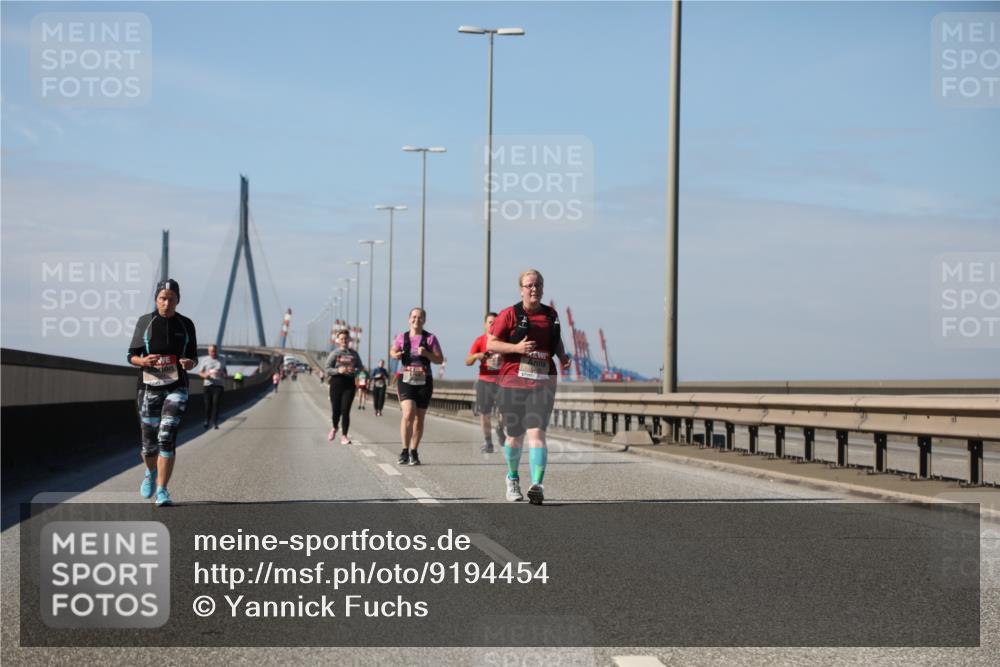 03.10.2025 - Köhlbrandbrückenlauf Yannick Fuchs http://msf.ph/oto/9194454 03.10.2025 12:19:38 Position 3  meine-sportfotos.de