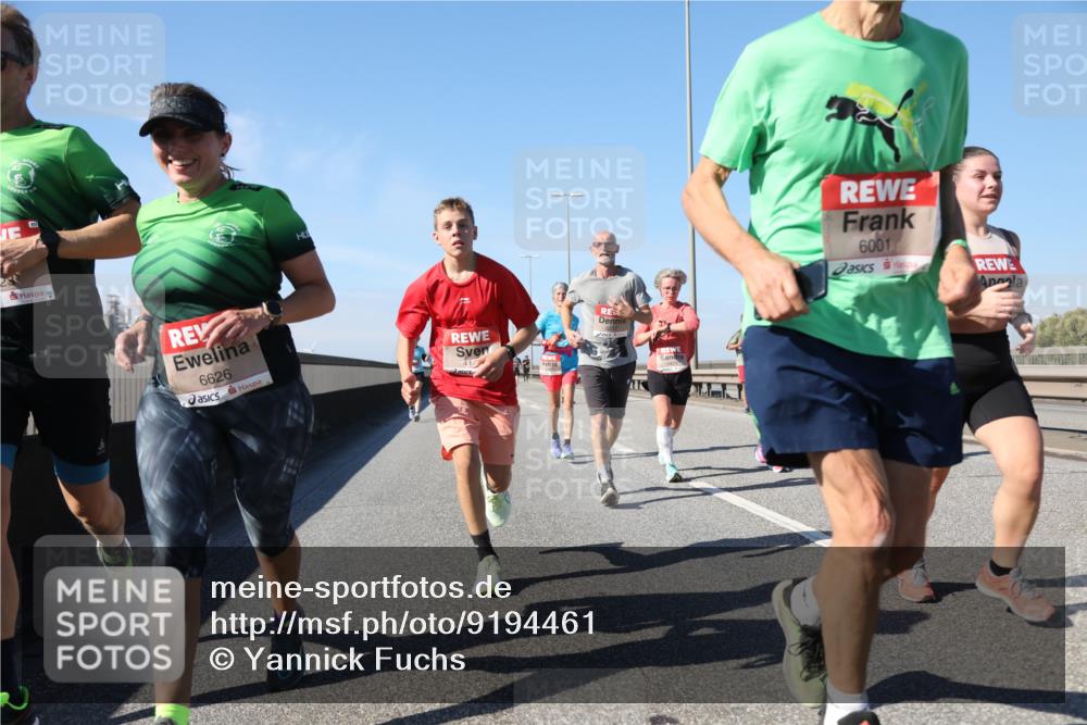 03.10.2025 - Köhlbrandbrückenlauf Yannick Fuchs http://msf.ph/oto/9194461 03.10.2025 11:56:46 Position 3 23, 6626, 41, 6001 meine-sportfotos.de