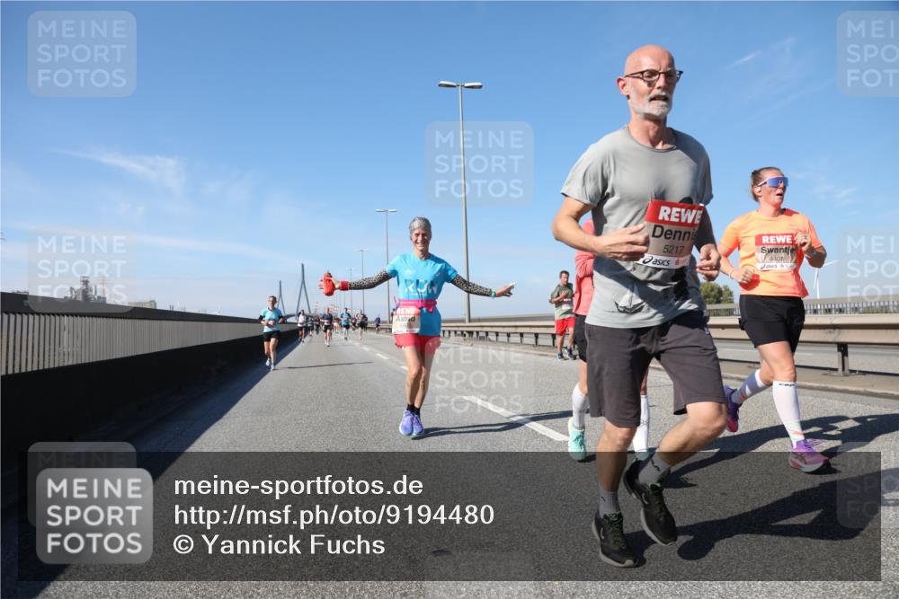 03.10.2025 - Köhlbrandbrückenlauf Yannick Fuchs http://msf.ph/oto/9194480 03.10.2025 11:56:48 Position 3 5217, 4408 meine-sportfotos.de
