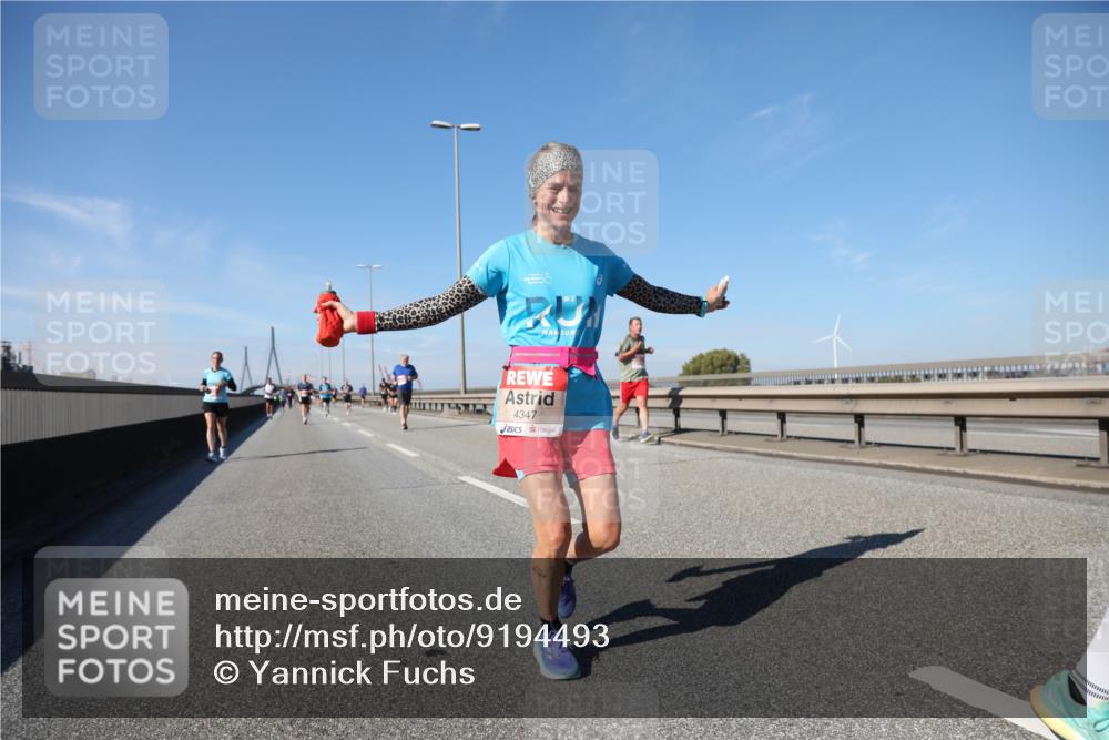 03.10.2025 - Köhlbrandbrückenlauf Yannick Fuchs http://msf.ph/oto/9194493 03.10.2025 11:56:49 Position 3 4347 meine-sportfotos.de