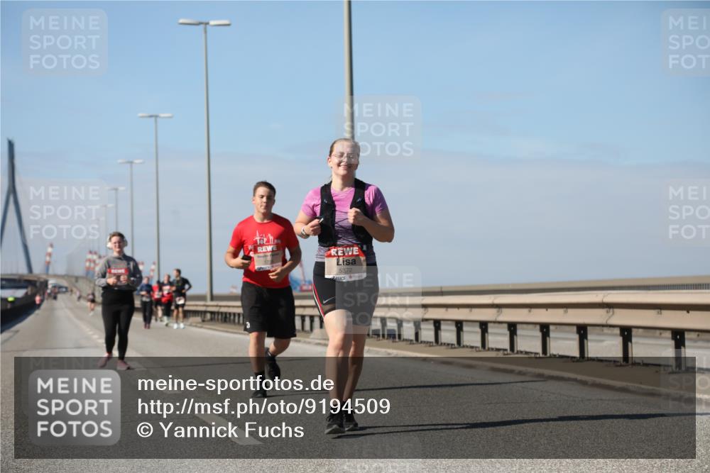 03.10.2025 - Köhlbrandbrückenlauf Yannick Fuchs http://msf.ph/oto/9194509 03.10.2025 12:19:44 Position 3 5372 meine-sportfotos.de