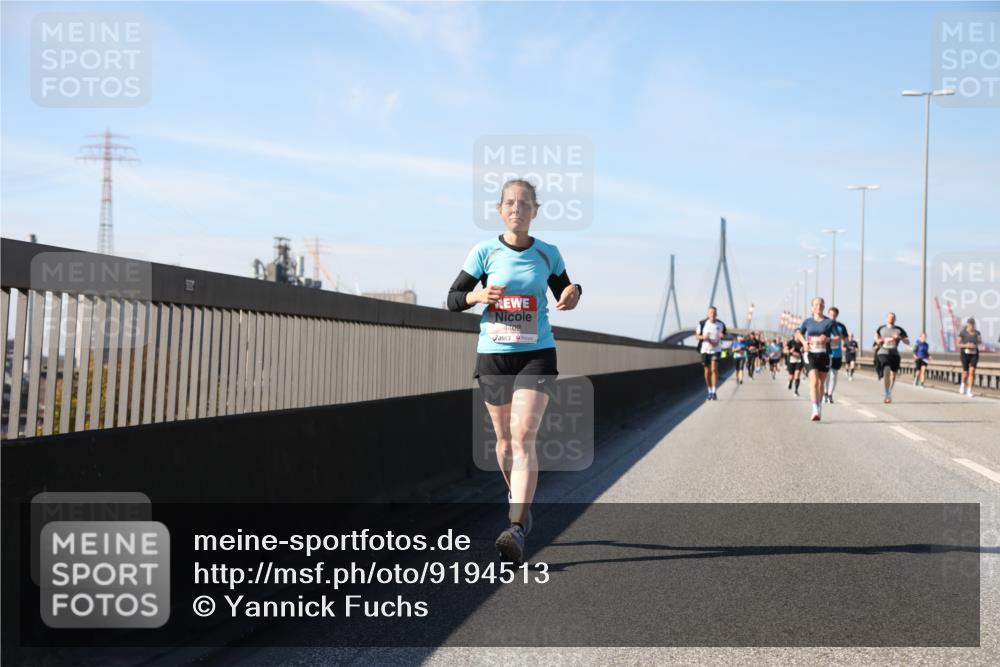 03.10.2025 - Köhlbrandbrückenlauf Yannick Fuchs http://msf.ph/oto/9194513 03.10.2025 11:56:51 Position 3 4402 meine-sportfotos.de