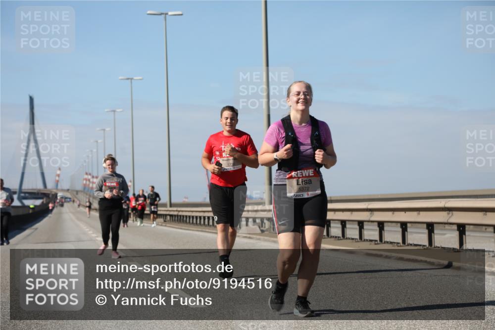 03.10.2025 - Köhlbrandbrückenlauf Yannick Fuchs http://msf.ph/oto/9194516 03.10.2025 12:19:44 Position 3 5735, 5372 meine-sportfotos.de