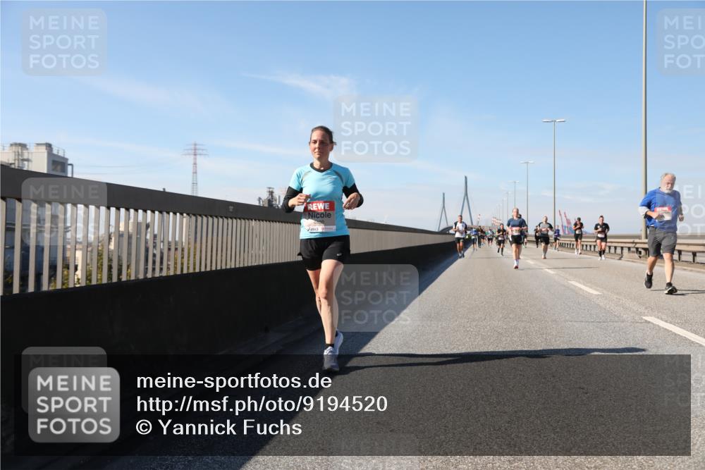 03.10.2025 - Köhlbrandbrückenlauf Yannick Fuchs http://msf.ph/oto/9194520 03.10.2025 11:56:51 Position 3  meine-sportfotos.de