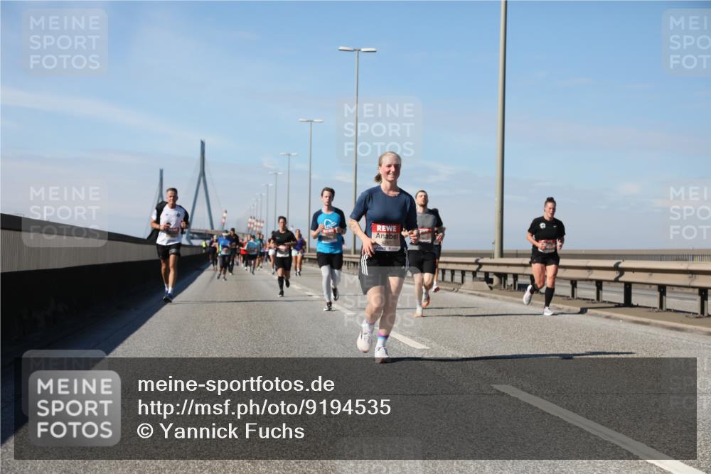03.10.2025 - Köhlbrandbrückenlauf Yannick Fuchs http://msf.ph/oto/9194535 03.10.2025 11:56:54 Position 3 4267 meine-sportfotos.de