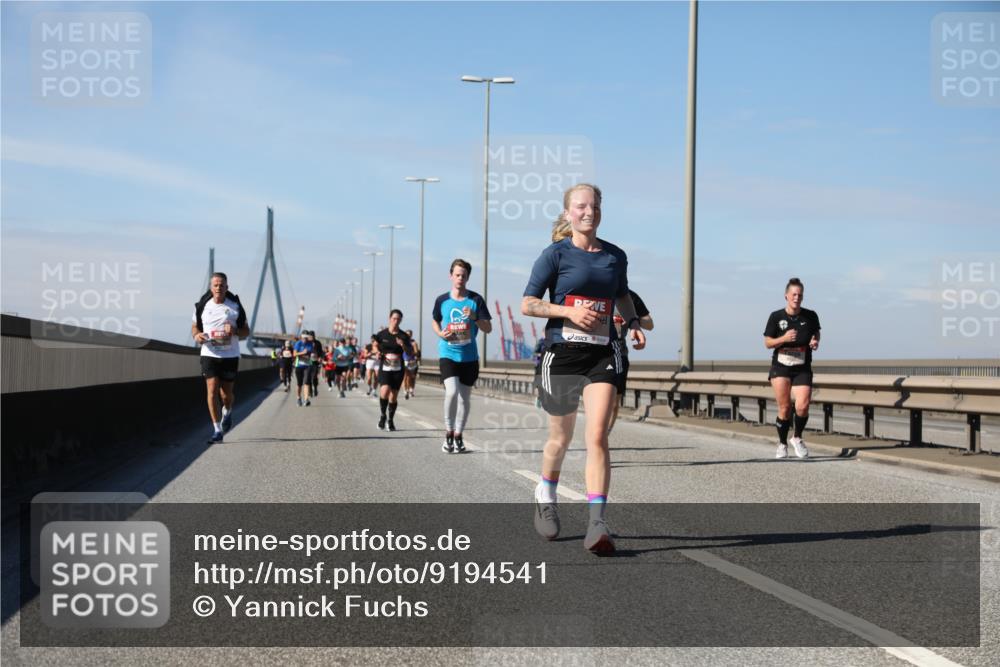 03.10.2025 - Köhlbrandbrückenlauf Yannick Fuchs http://msf.ph/oto/9194541 03.10.2025 11:56:55 Position 3  meine-sportfotos.de
