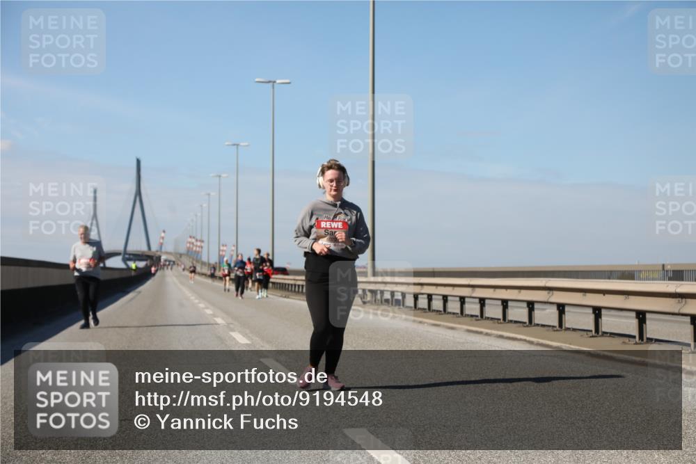 03.10.2025 - Köhlbrandbrückenlauf Yannick Fuchs http://msf.ph/oto/9194548 03.10.2025 12:19:49 Position 3  meine-sportfotos.de