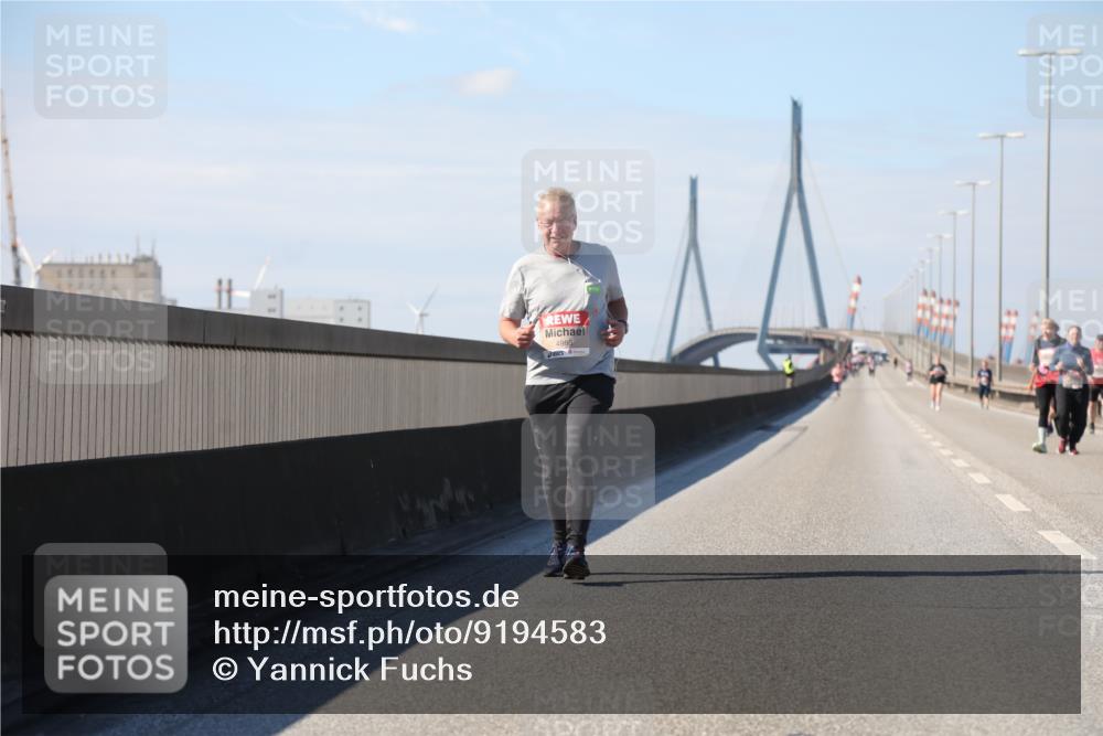03.10.2025 - Köhlbrandbrückenlauf Yannick Fuchs http://msf.ph/oto/9194583 03.10.2025 12:19:53 Position 3 4980 meine-sportfotos.de