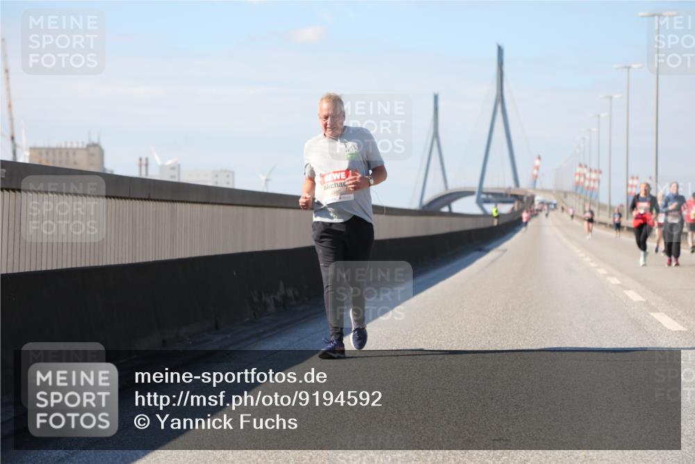 03.10.2025 - Köhlbrandbrückenlauf Yannick Fuchs http://msf.ph/oto/9194592 03.10.2025 12:19:53 Position 3 4980 meine-sportfotos.de