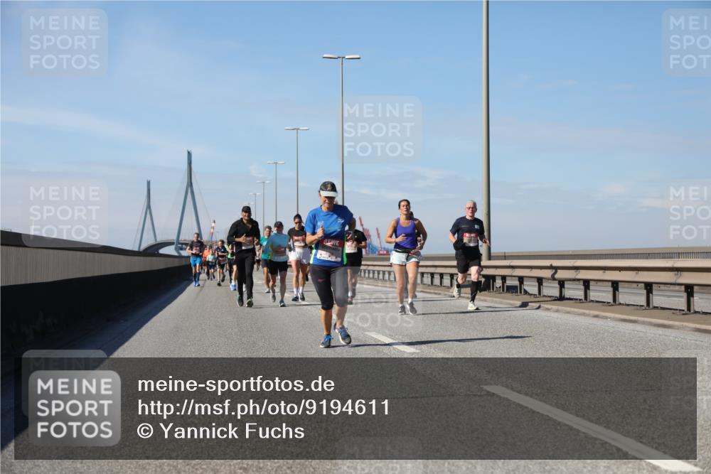 03.10.2025 - Köhlbrandbrückenlauf Yannick Fuchs http://msf.ph/oto/9194611 03.10.2025 11:57:03 Position 3  meine-sportfotos.de