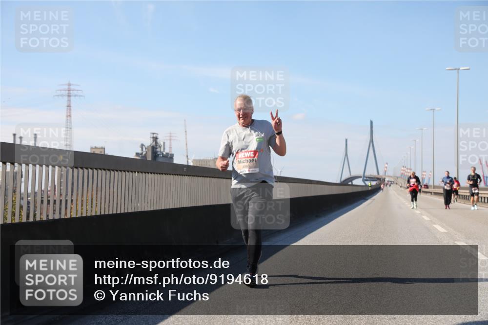 03.10.2025 - Köhlbrandbrückenlauf Yannick Fuchs http://msf.ph/oto/9194618 03.10.2025 12:19:56 Position 3  meine-sportfotos.de