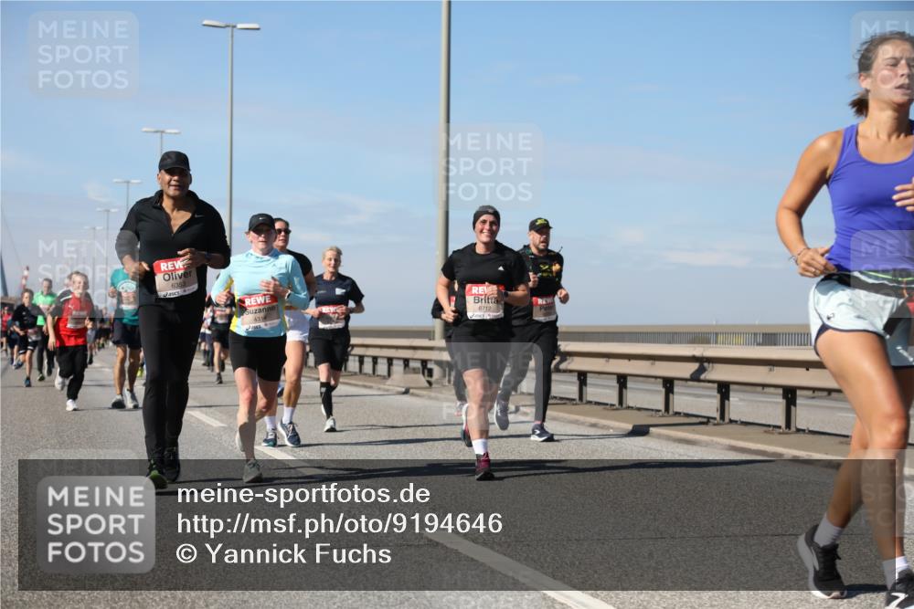 03.10.2025 - Köhlbrandbrückenlauf Yannick Fuchs http://msf.ph/oto/9194646 03.10.2025 11:57:07 Position 3 6353, 4314, 6712 meine-sportfotos.de