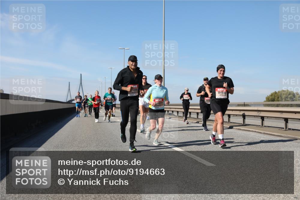 03.10.2025 - Köhlbrandbrückenlauf Yannick Fuchs http://msf.ph/oto/9194663 03.10.2025 11:57:09 Position 3 6712 meine-sportfotos.de