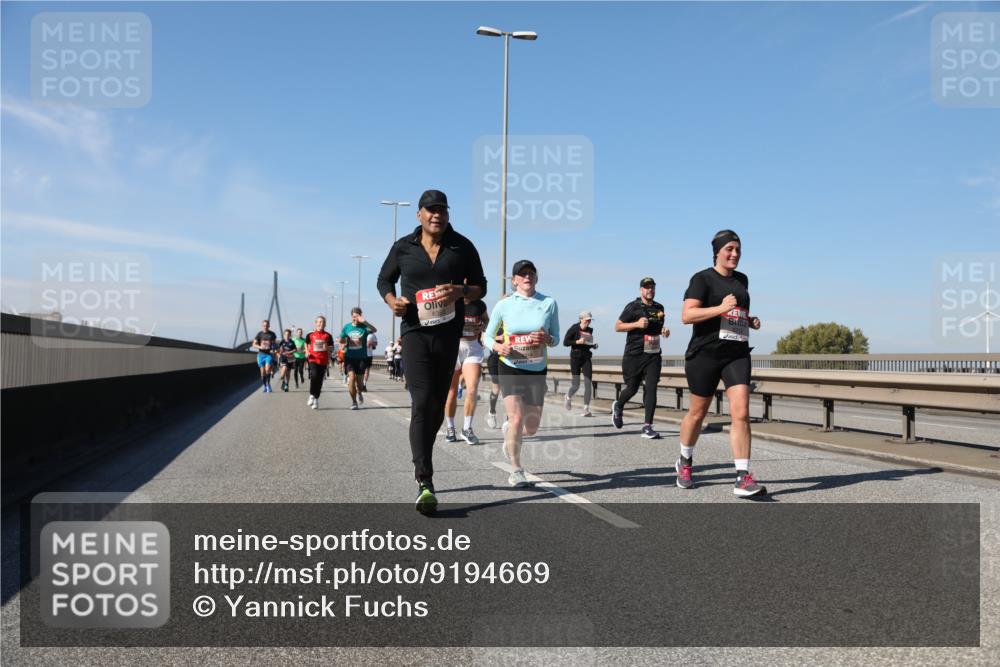 03.10.2025 - Köhlbrandbrückenlauf Yannick Fuchs http://msf.ph/oto/9194669 03.10.2025 11:57:09 Position 3 6353 meine-sportfotos.de
