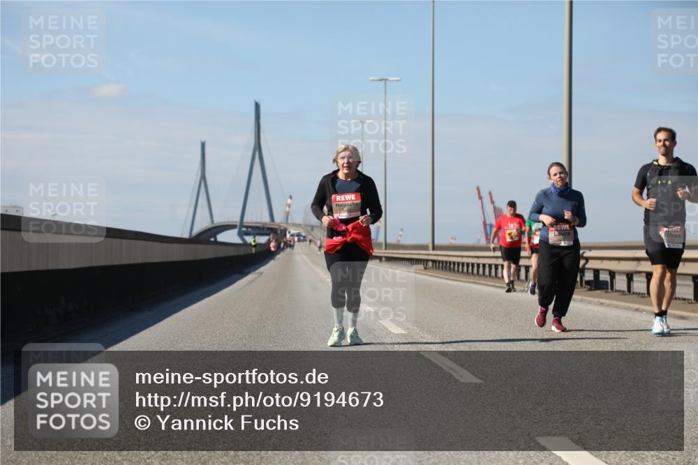 03.10.2025 - Köhlbrandbrückenlauf Yannick Fuchs http://msf.ph/oto/9194673 03.10.2025 12:20:05 Position 3  meine-sportfotos.de