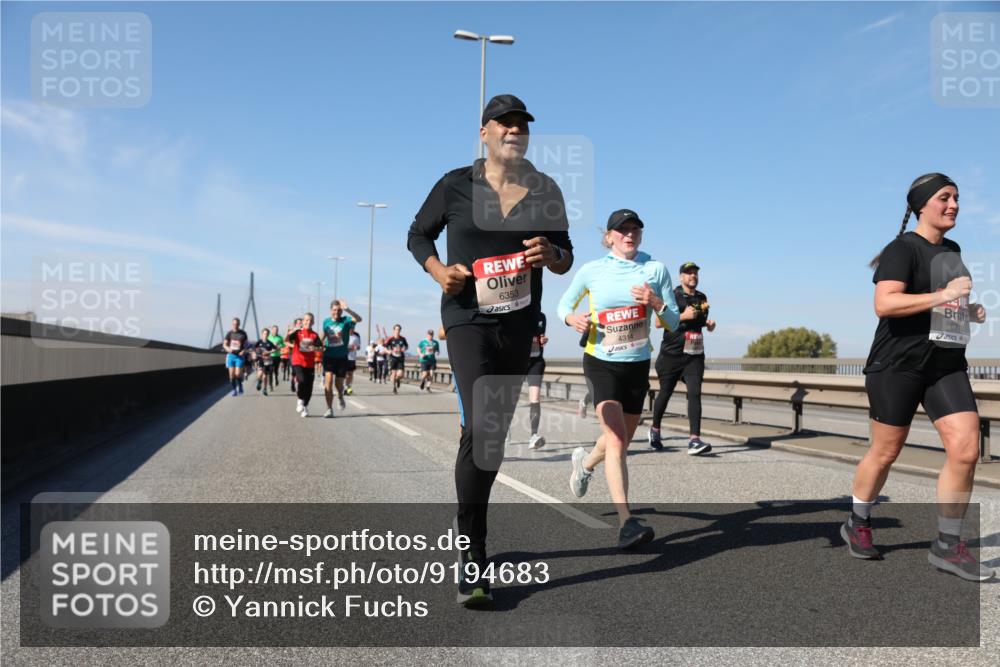 03.10.2025 - Köhlbrandbrückenlauf Yannick Fuchs http://msf.ph/oto/9194683 03.10.2025 11:57:10 Position 3 6353, 4314, 6712 meine-sportfotos.de