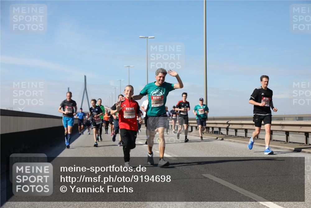 03.10.2025 - Köhlbrandbrückenlauf Yannick Fuchs http://msf.ph/oto/9194698 03.10.2025 11:57:11 Position 3  meine-sportfotos.de