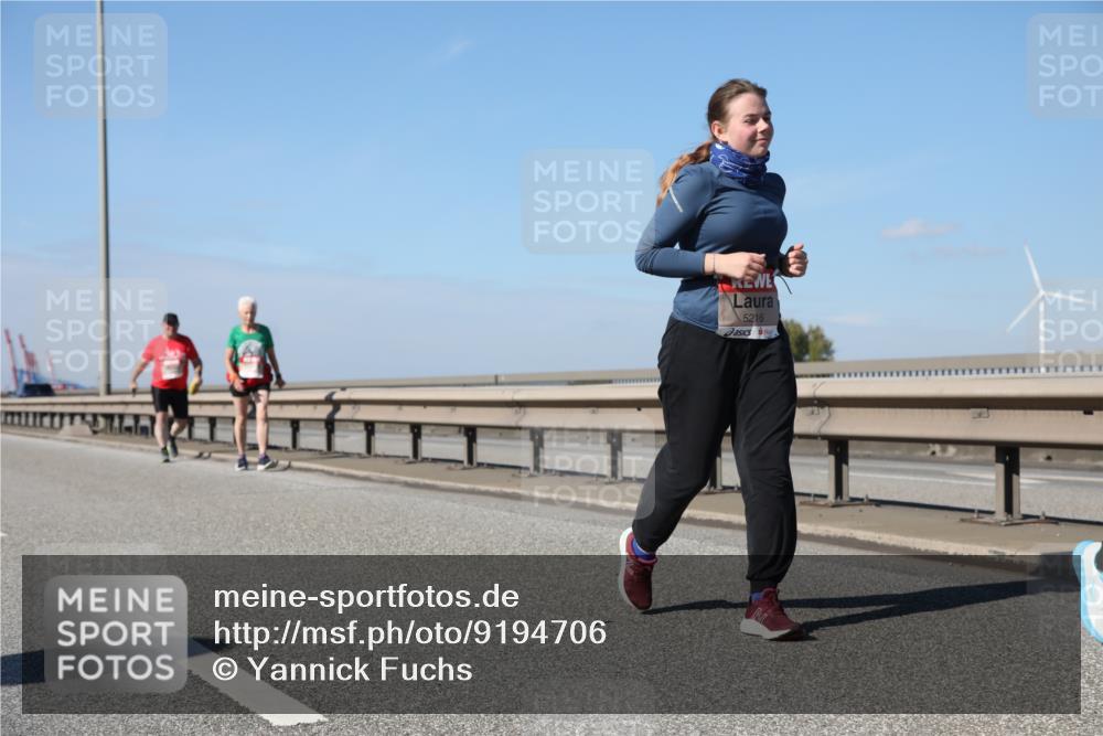 03.10.2025 - Köhlbrandbrückenlauf Yannick Fuchs http://msf.ph/oto/9194706 03.10.2025 12:20:11 Position 3 5216 meine-sportfotos.de