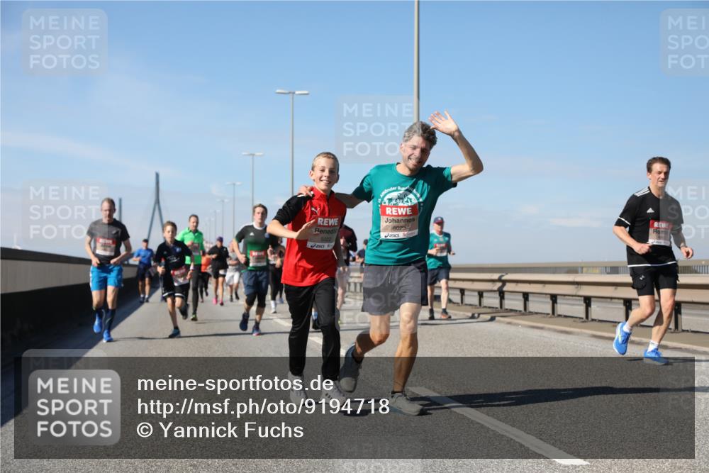 03.10.2025 - Köhlbrandbrückenlauf Yannick Fuchs http://msf.ph/oto/9194718 03.10.2025 11:57:12 Position 3 6023, 5022 meine-sportfotos.de