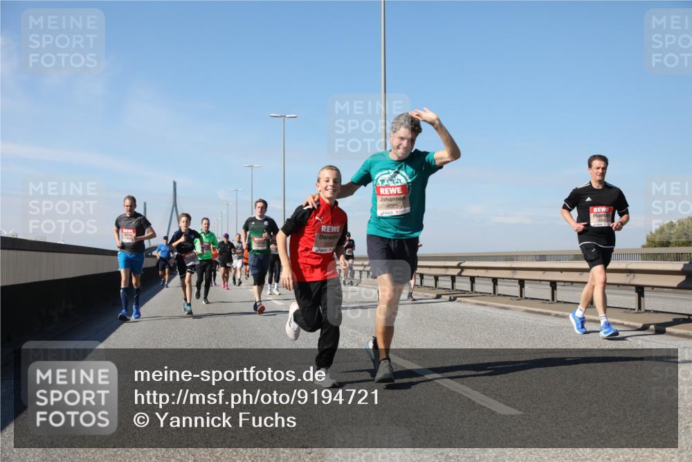 03.10.2025 - Köhlbrandbrückenlauf Yannick Fuchs http://msf.ph/oto/9194721 03.10.2025 11:57:12 Position 3 6023, 5022 meine-sportfotos.de