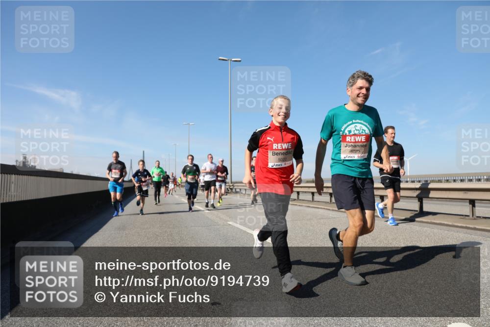 03.10.2025 - Köhlbrandbrückenlauf Yannick Fuchs http://msf.ph/oto/9194739 03.10.2025 11:57:13 Position 3 5022, 5023 meine-sportfotos.de