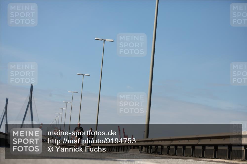 03.10.2025 - Köhlbrandbrückenlauf Yannick Fuchs http://msf.ph/oto/9194753 03.10.2025 12:20:20 Position 3  meine-sportfotos.de