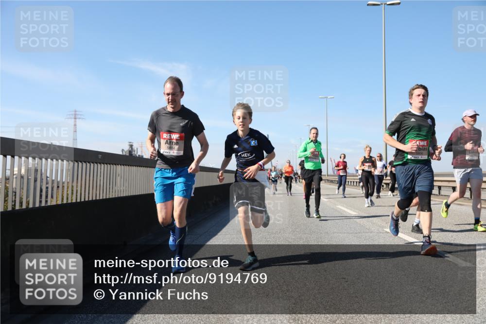 03.10.2025 - Köhlbrandbrückenlauf Yannick Fuchs http://msf.ph/oto/9194769 03.10.2025 11:57:15 Position 3 5884, 5806 meine-sportfotos.de