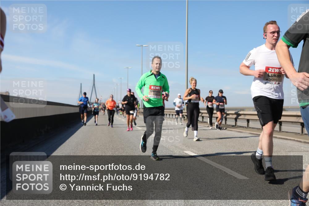 03.10.2025 - Köhlbrandbrückenlauf Yannick Fuchs http://msf.ph/oto/9194782 03.10.2025 11:57:16 Position 3 4366 meine-sportfotos.de