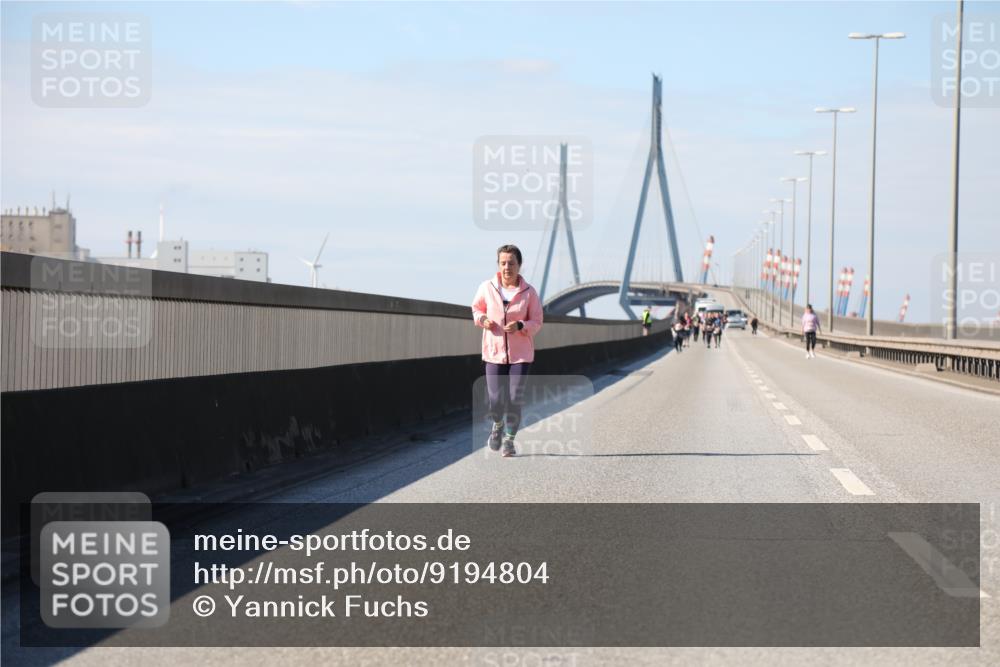 03.10.2025 - Köhlbrandbrückenlauf Yannick Fuchs http://msf.ph/oto/9194804 03.10.2025 12:20:53 Position 3  meine-sportfotos.de