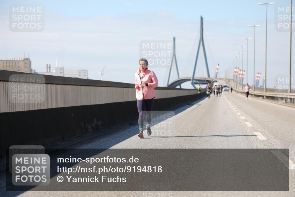 03.10.2025 - Köhlbrandbrückenlauf Yannick Fuchs http://msf.ph/oto/9194818 03.10.2025 12:20:55 Position 3  meine-sportfotos.de