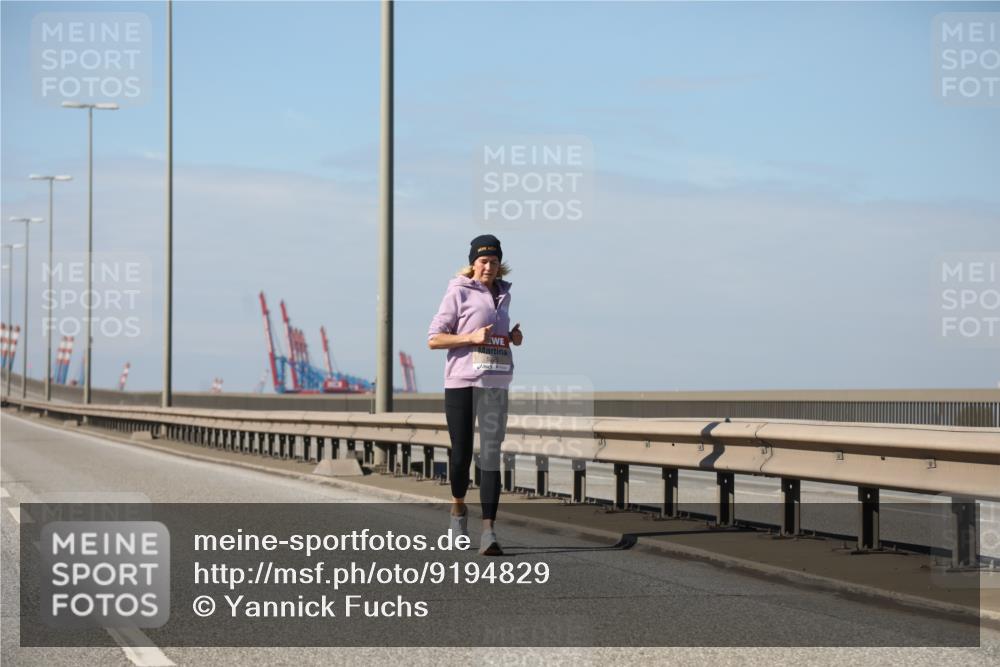03.10.2025 - Köhlbrandbrückenlauf Yannick Fuchs http://msf.ph/oto/9194829 03.10.2025 12:21:29 Position 3  meine-sportfotos.de