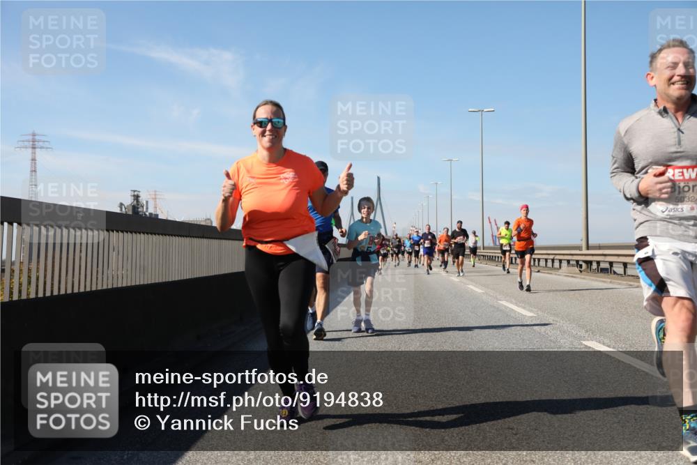 03.10.2025 - Köhlbrandbrückenlauf Yannick Fuchs http://msf.ph/oto/9194838 03.10.2025 11:57:20 Position 3 5032 meine-sportfotos.de