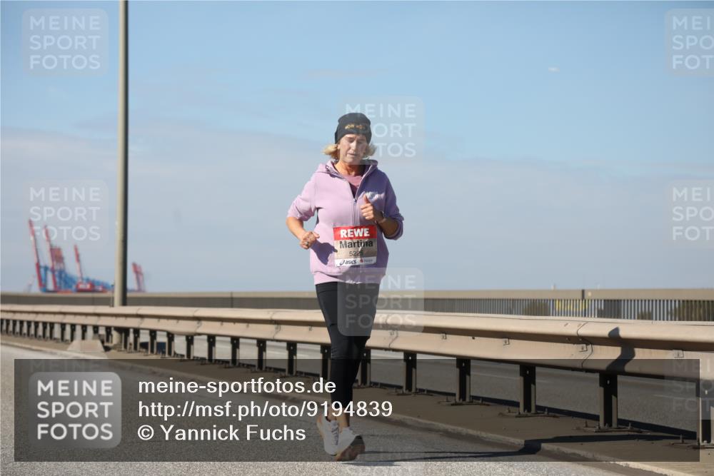 03.10.2025 - Köhlbrandbrückenlauf Yannick Fuchs http://msf.ph/oto/9194839 03.10.2025 12:21:32 Position 3 5225 meine-sportfotos.de