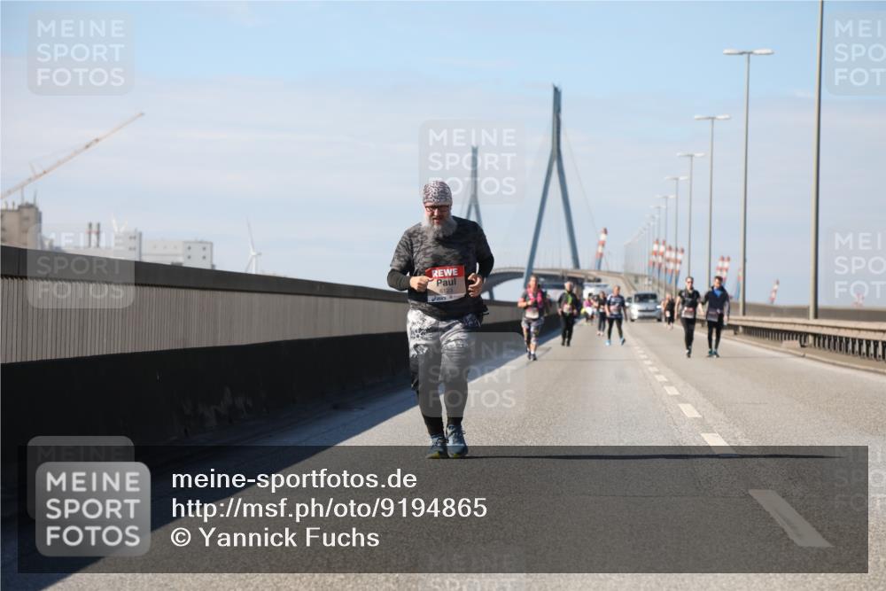 03.10.2025 - Köhlbrandbrückenlauf Yannick Fuchs http://msf.ph/oto/9194865 03.10.2025 12:21:38 Position 3 6123 meine-sportfotos.de