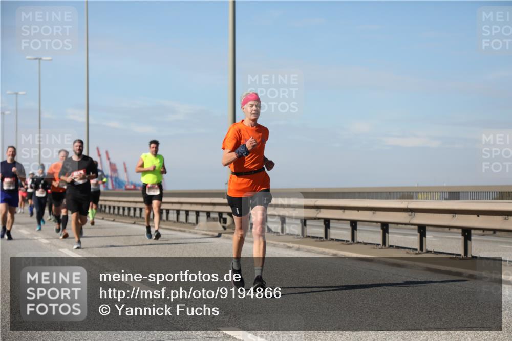 03.10.2025 - Köhlbrandbrückenlauf Yannick Fuchs http://msf.ph/oto/9194866 03.10.2025 11:57:22 Position 3  meine-sportfotos.de