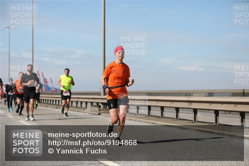 03.10.2025 - Köhlbrandbrückenlauf Yannick Fuchs http://msf.ph/oto/9194868 03.10.2025 11:57:23 Position 3  meine-sportfotos.de