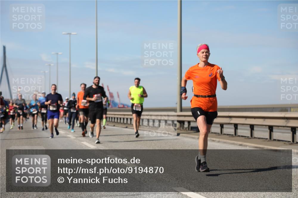 03.10.2025 - Köhlbrandbrückenlauf Yannick Fuchs http://msf.ph/oto/9194870 03.10.2025 11:57:23 Position 3  meine-sportfotos.de