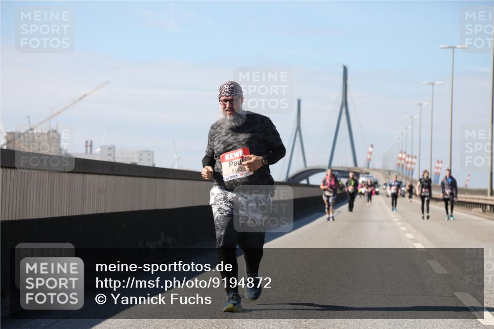 03.10.2025 - Köhlbrandbrückenlauf Yannick Fuchs http://msf.ph/oto/9194872 03.10.2025 12:21:40 Position 3 6123 meine-sportfotos.de
