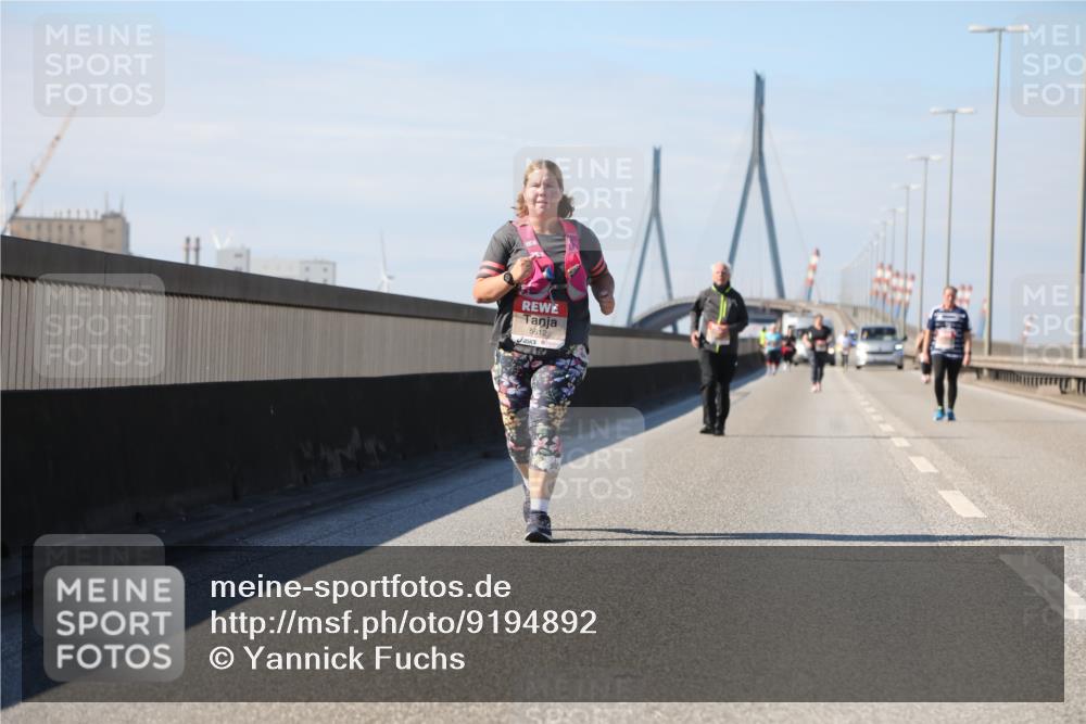 03.10.2025 - Köhlbrandbrückenlauf Yannick Fuchs http://msf.ph/oto/9194892 03.10.2025 12:21:55 Position 3 5612 meine-sportfotos.de