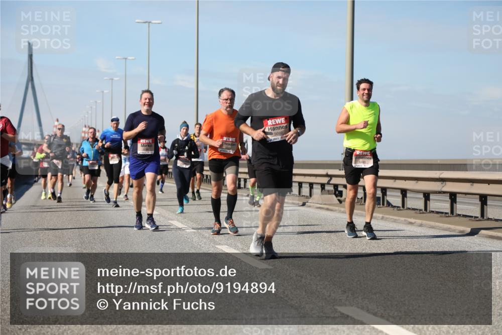 03.10.2025 - Köhlbrandbrückenlauf Yannick Fuchs http://msf.ph/oto/9194894 03.10.2025 11:57:25 Position 3 5099, 3445 meine-sportfotos.de