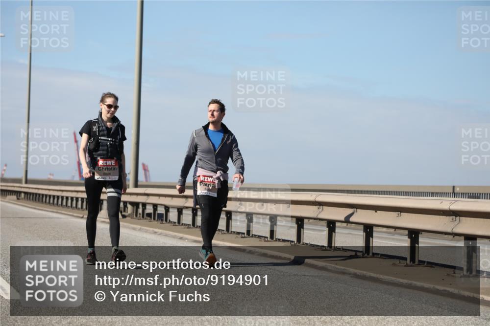 03.10.2025 - Köhlbrandbrückenlauf Yannick Fuchs http://msf.ph/oto/9194901 03.10.2025 12:21:59 Position 3 6096 meine-sportfotos.de