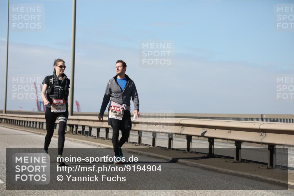 03.10.2025 - Köhlbrandbrückenlauf Yannick Fuchs http://msf.ph/oto/9194904 03.10.2025 12:21:59 Position 3 6096, 4278 meine-sportfotos.de