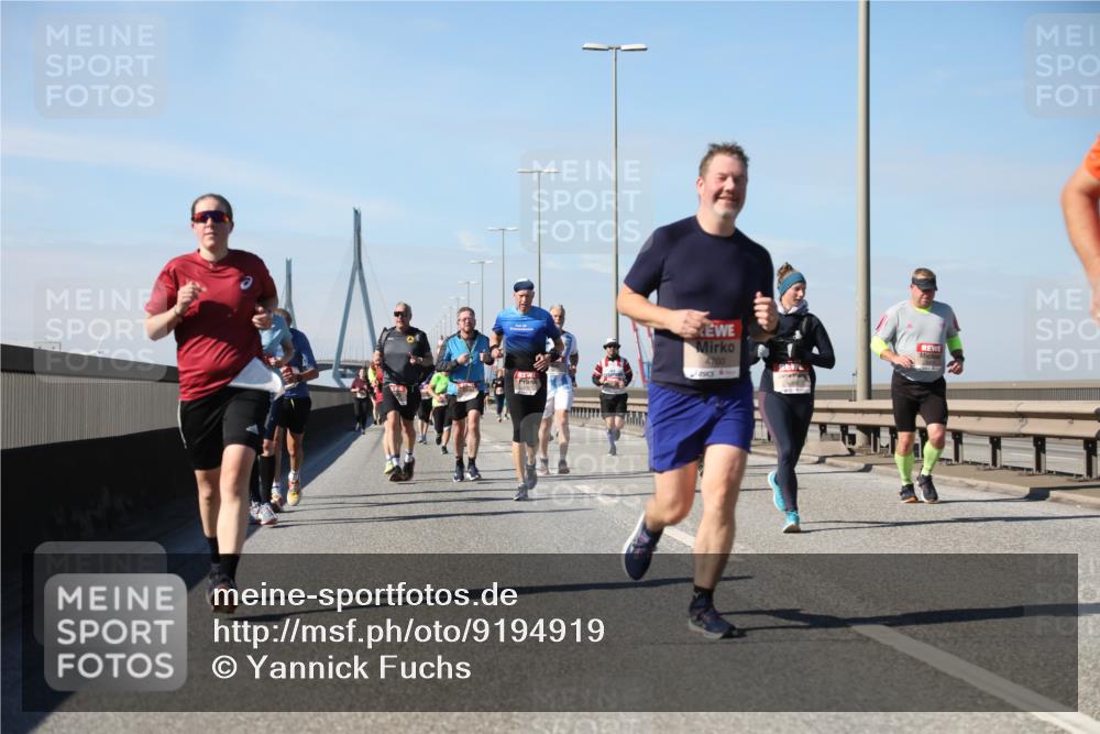 03.10.2025 - Köhlbrandbrückenlauf Yannick Fuchs http://msf.ph/oto/9194919 03.10.2025 11:57:28 Position 3 4760 meine-sportfotos.de