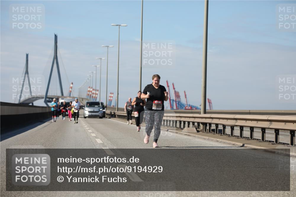 03.10.2025 - Köhlbrandbrückenlauf Yannick Fuchs http://msf.ph/oto/9194929 03.10.2025 12:22:17 Position 3  meine-sportfotos.de