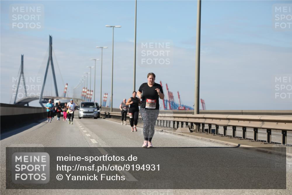 03.10.2025 - Köhlbrandbrückenlauf Yannick Fuchs http://msf.ph/oto/9194931 03.10.2025 12:22:17 Position 3  meine-sportfotos.de