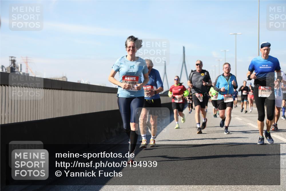 03.10.2025 - Köhlbrandbrückenlauf Yannick Fuchs http://msf.ph/oto/9194939 03.10.2025 11:57:31 Position 3 09, 6377 meine-sportfotos.de