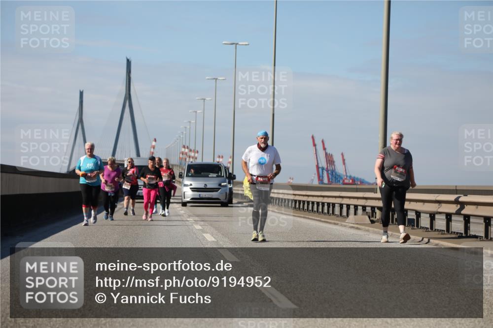 03.10.2025 - Köhlbrandbrückenlauf Yannick Fuchs http://msf.ph/oto/9194952 03.10.2025 12:22:34 Position 3  meine-sportfotos.de